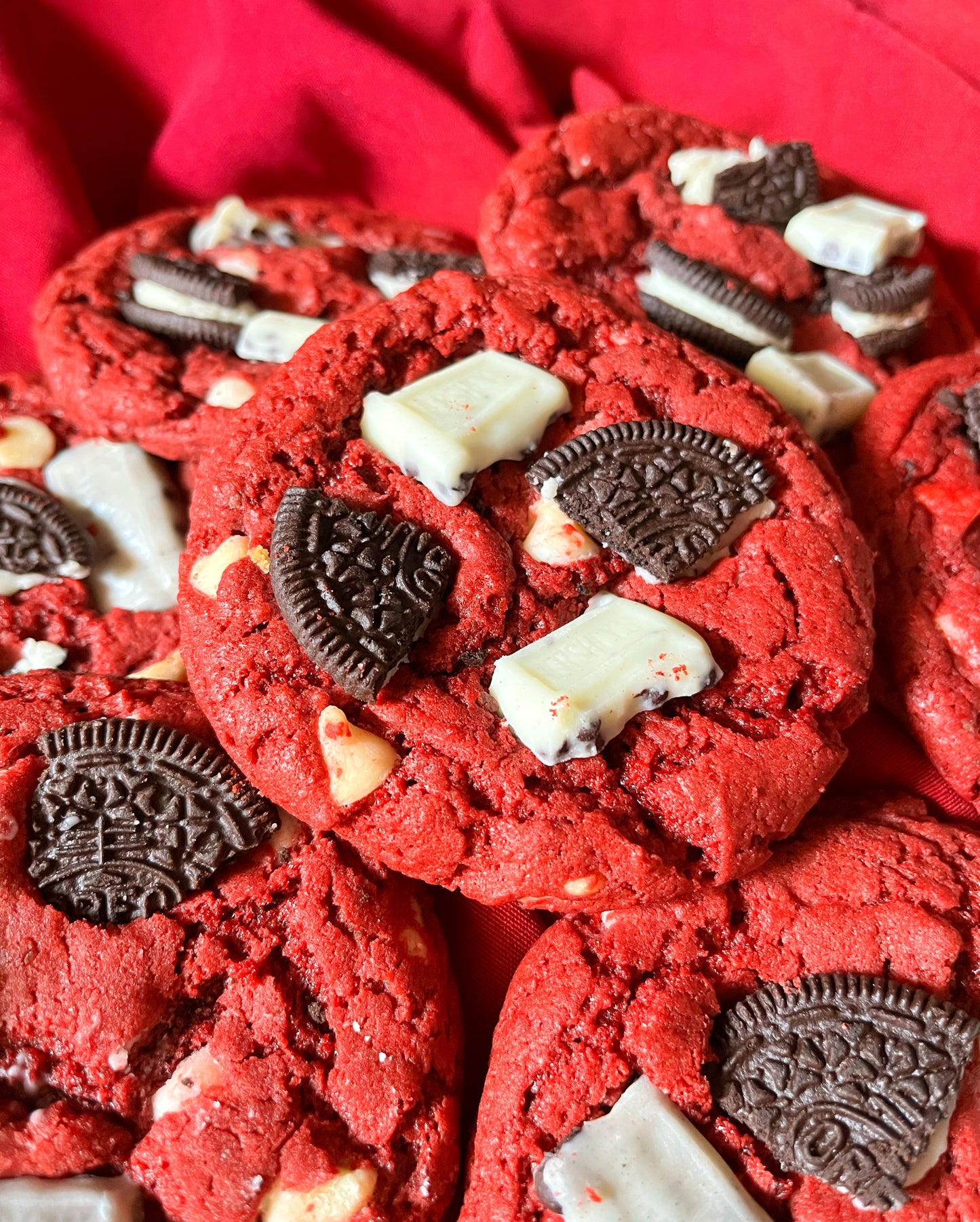 Cookie & Cream Red Velvet